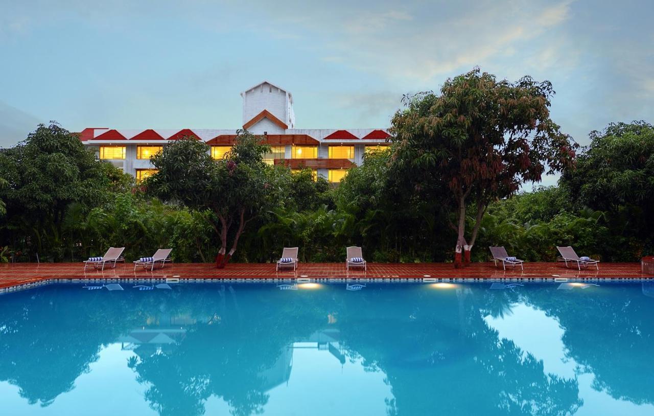 Sarovar Portico Sasangir Sasan Gir Exterior photo