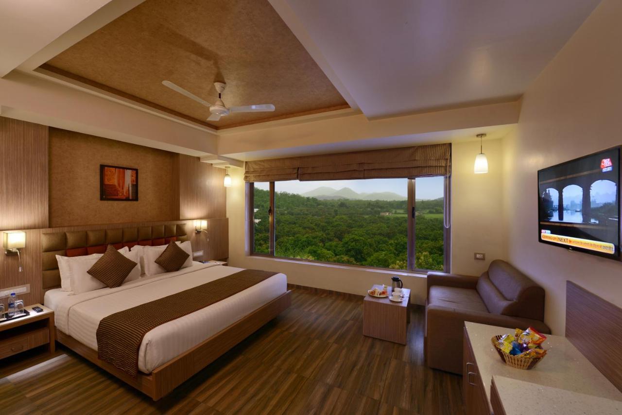 Sarovar Portico Sasangir Sasan Gir Exterior photo