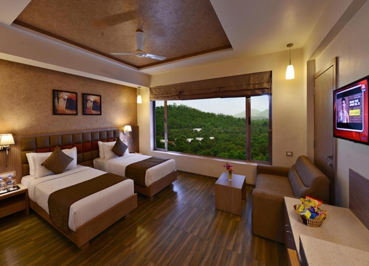 Sarovar Portico Sasangir Sasan Gir Exterior photo