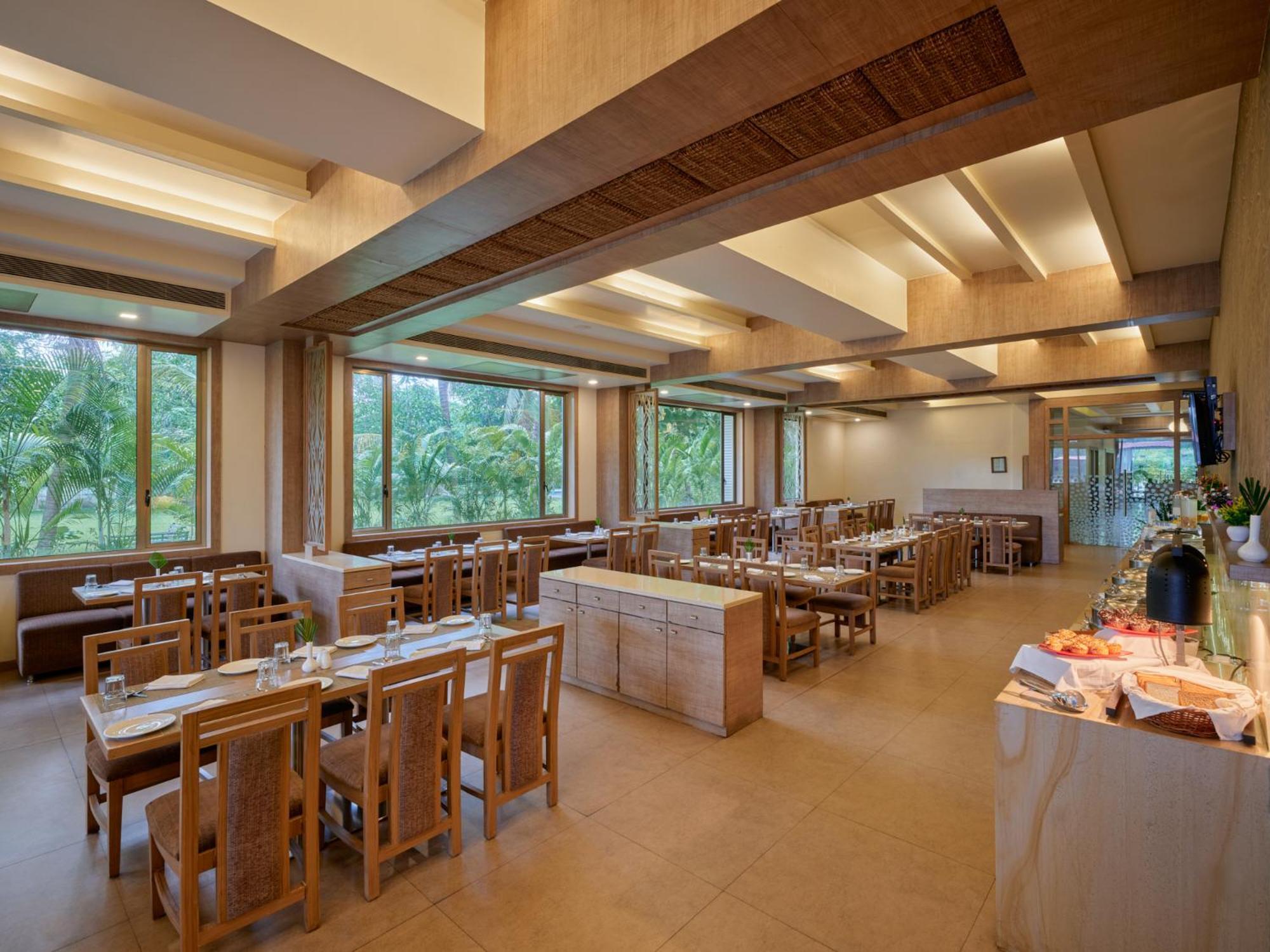 Sarovar Portico Sasangir Sasan Gir Exterior photo