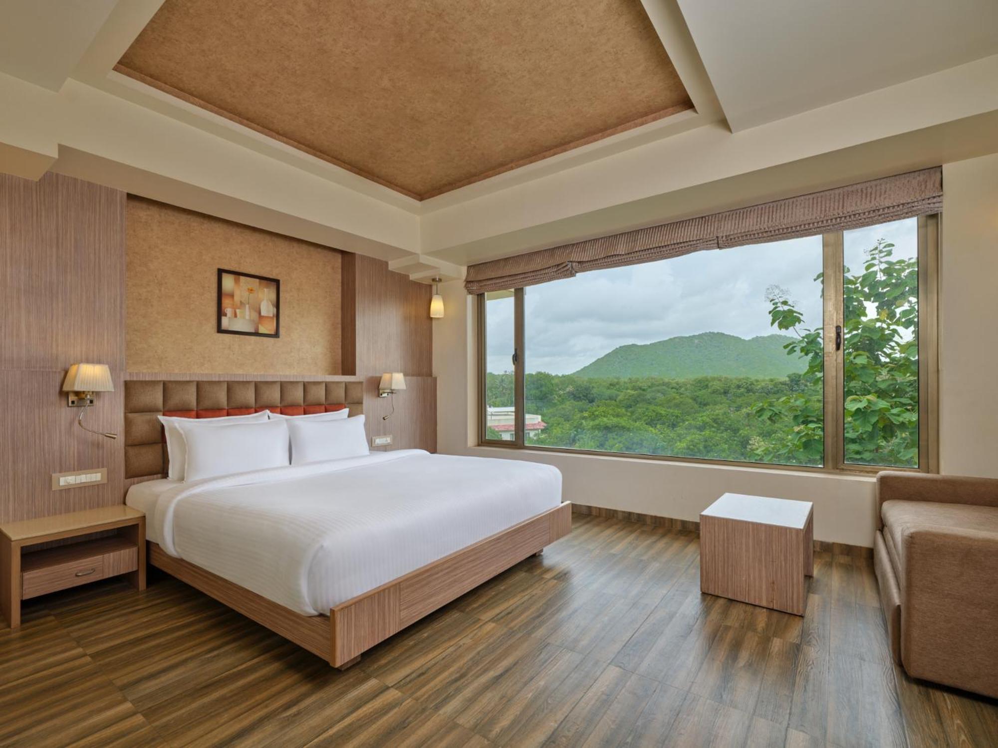 Sarovar Portico Sasangir Sasan Gir Exterior photo